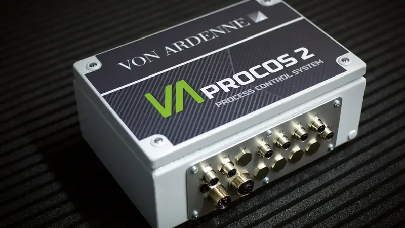 Perspective view of a VON ARDENNE process control system VAprocos.